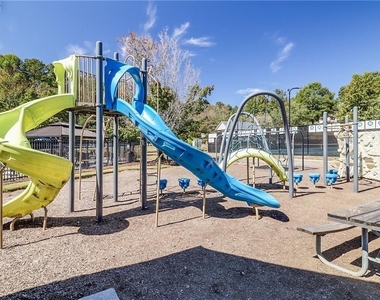 11745 Bentham Court - Photo Thumbnail 24