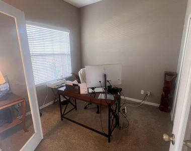 7368 Crepe Myrtle Court - Photo Thumbnail 20