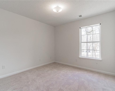 520 Dragonfly Court - Photo Thumbnail 19