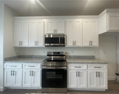 4034 Oak Glenn Drive - Photo Thumbnail 4