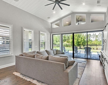104 Marquesa Circle - Photo Thumbnail 12