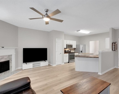 940 Tree Creek Boulevard - Photo Thumbnail 17