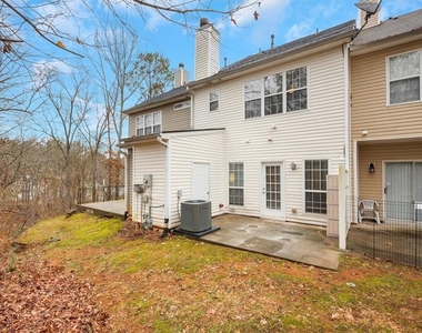 940 Tree Creek Boulevard - Photo Thumbnail 34