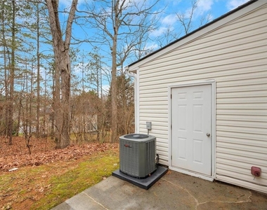 940 Tree Creek Boulevard - Photo Thumbnail 32