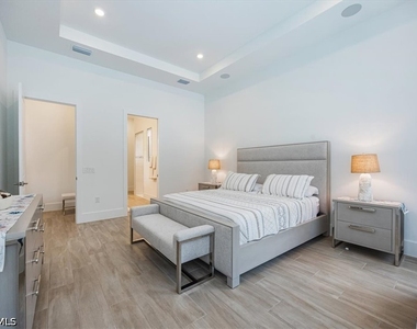 9445 Caymas Terrace - Photo Thumbnail 15