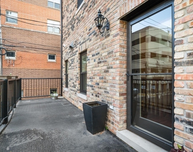 118 W Chestnut Street - Photo Thumbnail 20