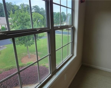 4565 Flycatcher Drive - Photo Thumbnail 32