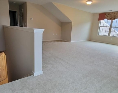 4565 Flycatcher Drive - Photo Thumbnail 34