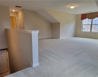4565 Flycatcher Drive - Photo Thumbnail 18