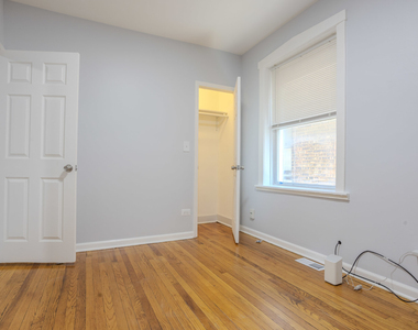 1523 E 74th Place - Photo Thumbnail 3
