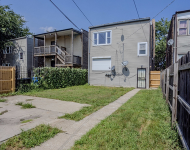1523 E 74th Place - Photo Thumbnail 8