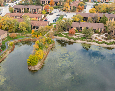 6147 Knoll Wood Court - Photo Thumbnail 16