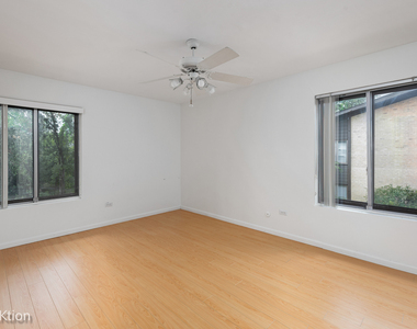 6147 Knoll Wood Court - Photo Thumbnail 7