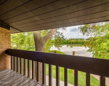 6147 Knoll Wood Court - Photo Thumbnail 10