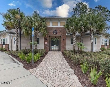742 Northside Drive S - Photo Thumbnail 33