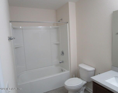 742 Northside Drive S - Photo Thumbnail 28