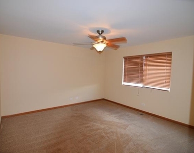 206 Terra Firma Lane - Photo Thumbnail 11
