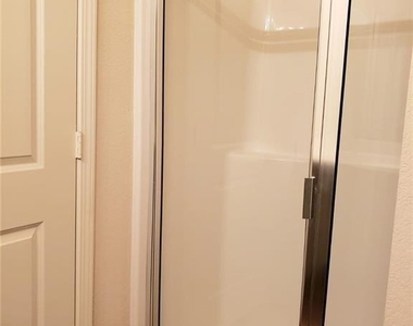939 Independence Avenue - Photo Thumbnail 10