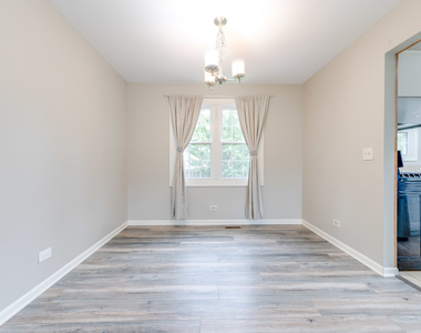 5s735 Park Meadow Drive - Photo Thumbnail 4
