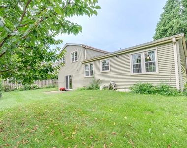 5s735 Park Meadow Drive - Photo Thumbnail 18