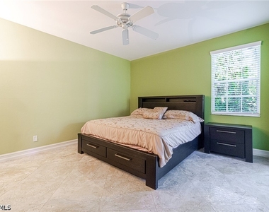 3735 Fieldstone Boulevard - Photo Thumbnail 11