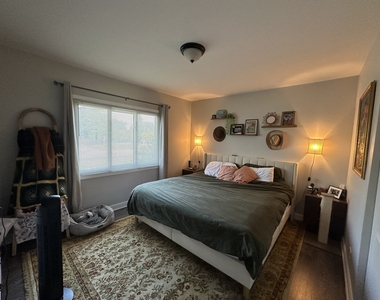 941 41st Street - Photo Thumbnail 10