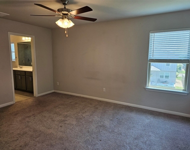 128 Munk Ln - Photo Thumbnail 5