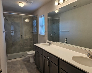 128 Munk Ln - Photo Thumbnail 6