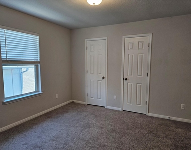 128 Munk Ln - Photo Thumbnail 9