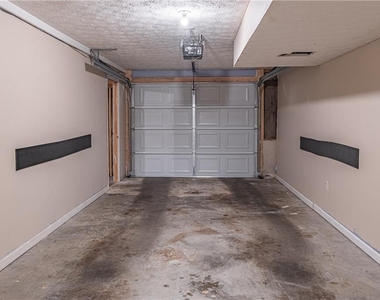 5747 Starboard Court - Photo Thumbnail 35