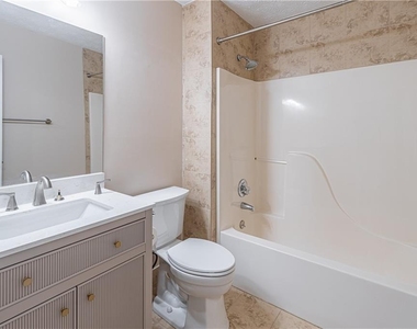 5747 Starboard Court - Photo Thumbnail 29