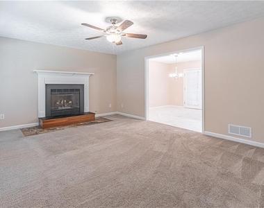 5747 Starboard Court - Photo Thumbnail 10