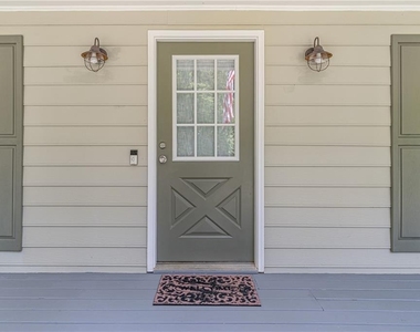5747 Starboard Court - Photo Thumbnail 6