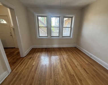 154 Des Plaines Avenue - Photo Thumbnail 5