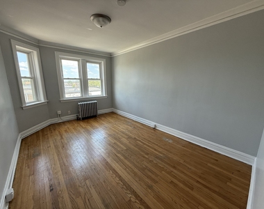 5910 W 26th Street - Photo Thumbnail 1