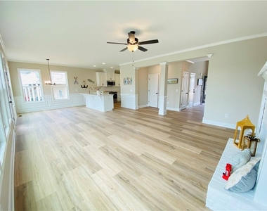6960 Diana Circle - Photo Thumbnail 14