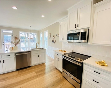 6960 Diana Circle - Photo Thumbnail 20