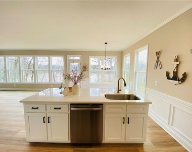 6960 Diana Circle - Photo Thumbnail 21