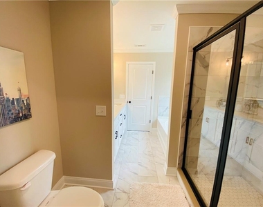 6960 Diana Circle - Photo Thumbnail 31