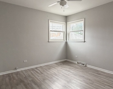 5645 N Central Avenue - Photo Thumbnail 7