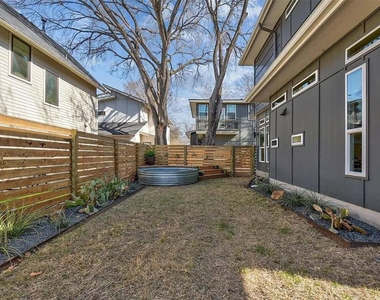 2709 E 3rd St - Photo Thumbnail 21