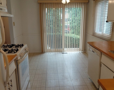 1538 Coloma Court - Photo Thumbnail 1