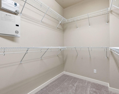 2911 Corbin Ln - Photo Thumbnail 32