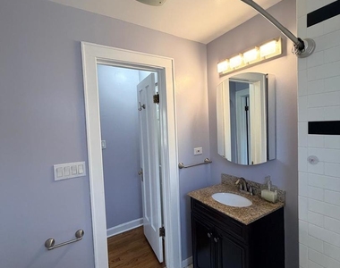 5540 N Luna Avenue - Photo Thumbnail 11