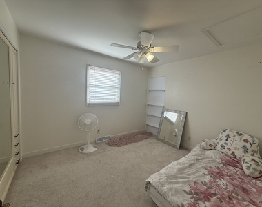 1021 Stonegate Road - Photo Thumbnail 7