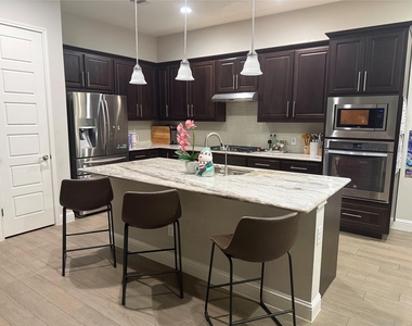 14716 Iveans Way - Photo Thumbnail 8