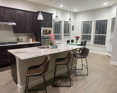 14716 Iveans Way - Photo Thumbnail 10
