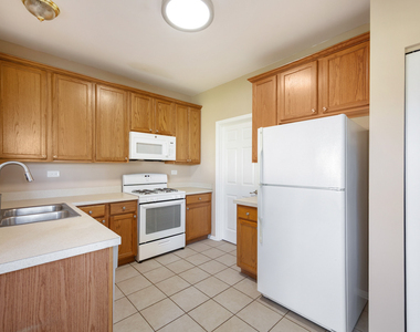 23932 Mc Mullin Circle - Photo Thumbnail 7
