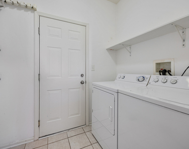 23932 Mc Mullin Circle - Photo Thumbnail 11