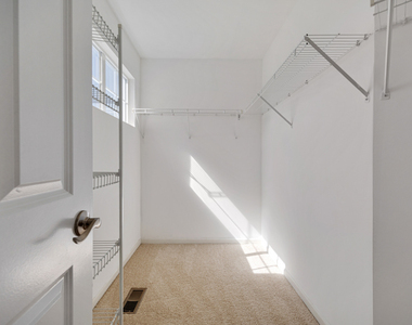 23932 Mc Mullin Circle - Photo Thumbnail 16